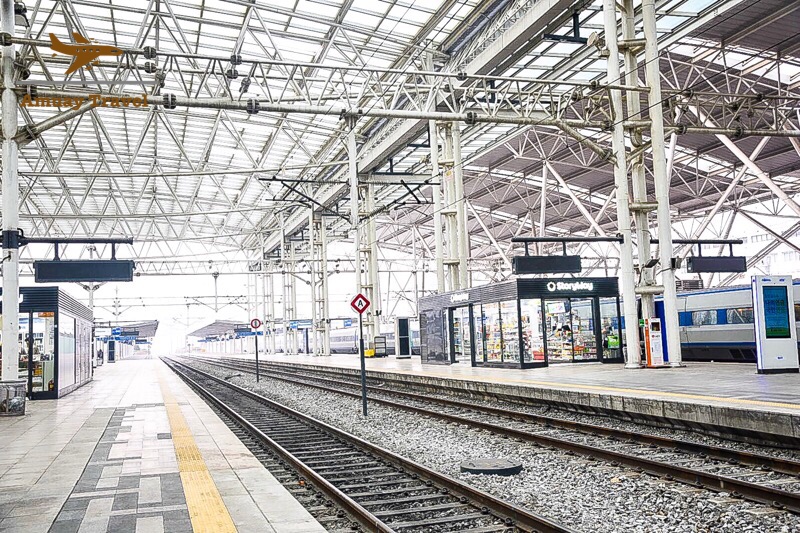 61D3A2F1-2CD5-43AD-A45B-42E9AE14C503